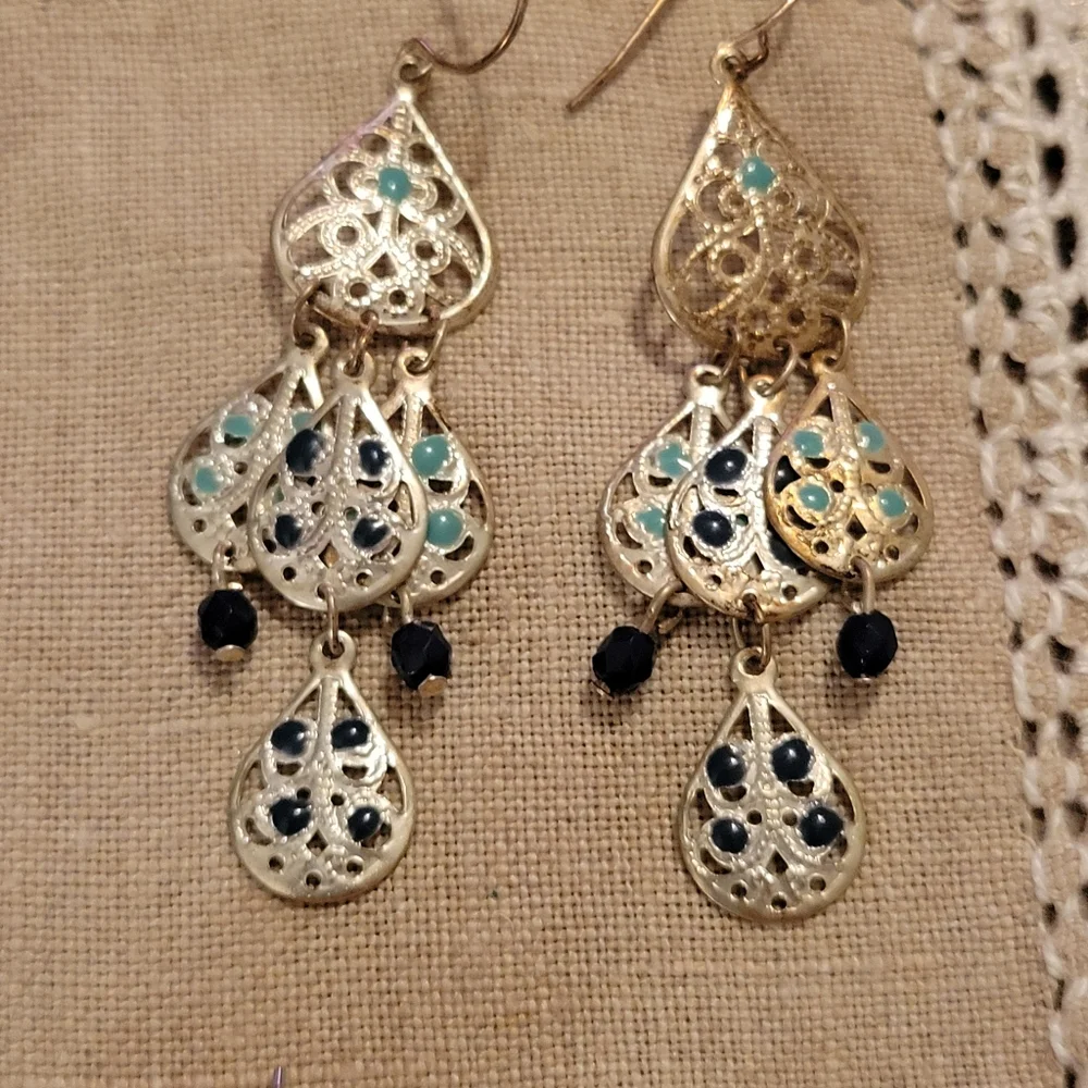 Earring Bundle - Picture 7 of 7